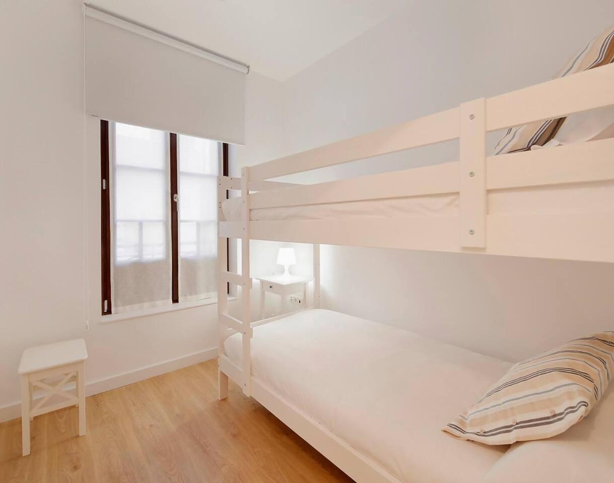 AV Gijón Bajo Exterior foto