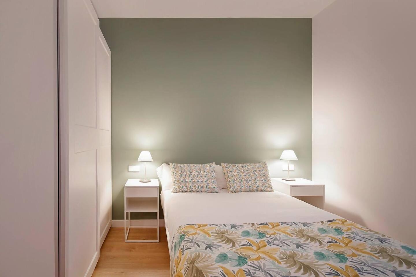 AV Gijón Bajo Exterior foto